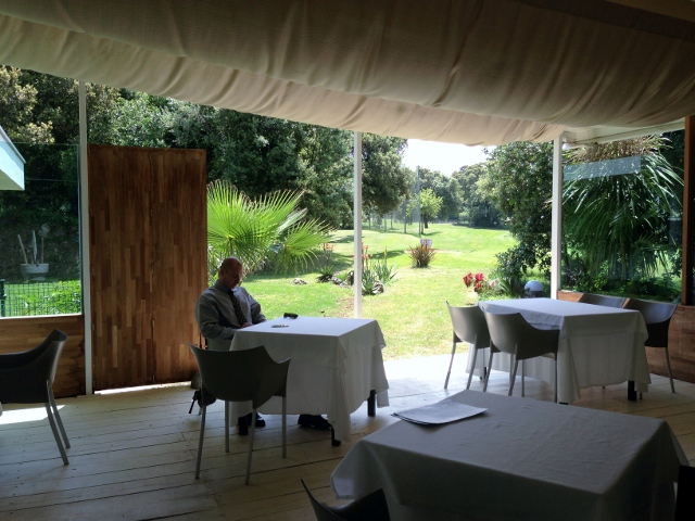 Restaurante_Sambal_vista_interior_terraza